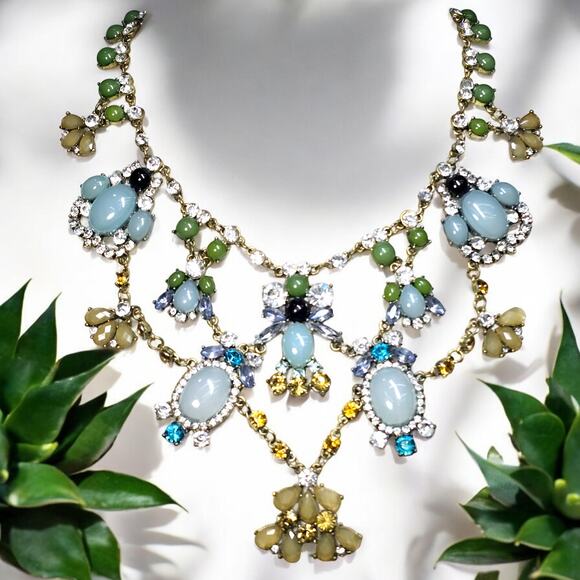 Chunky Chandelier Gold Tone Bib Statement Necklace Faceted Rhinestones Cabochons - Picture 2 of 8